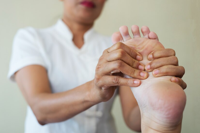 Unraveling the Secrets of Foot Warts: Causes, Cures, and Shielding Strategies